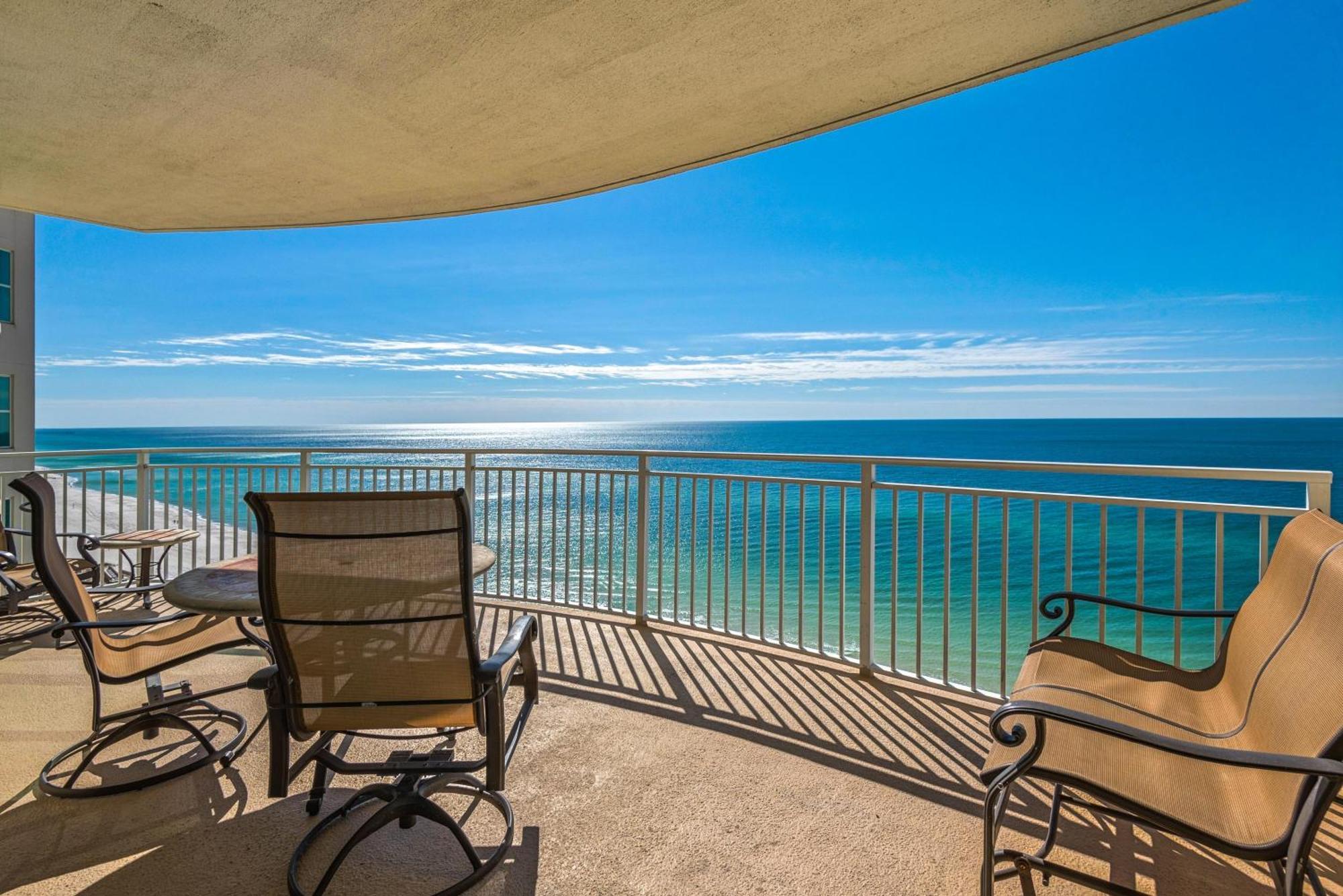 Aqua 1402 Holiday home
