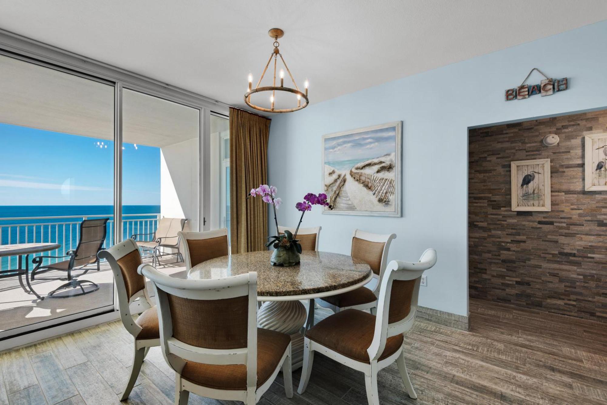 Aqua 1402 Holiday home